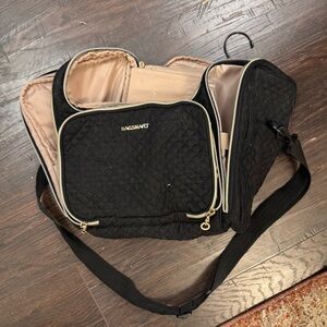 BAGSMART Quilted Black Travel Bag
